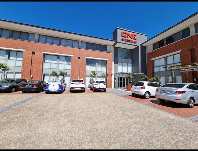 417M² OFFICE TO LET IN CENTURY CITY